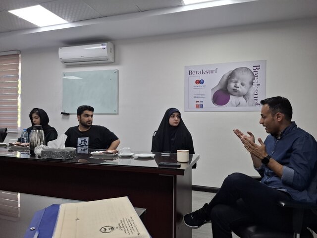 بازدید دانشجویان دانشگاه خوارزمی از یک شرکت زیست‌فناوری