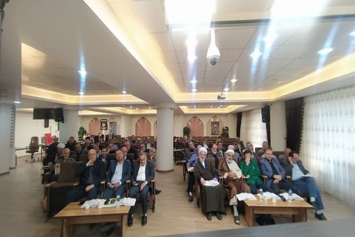 جلسه تفسیر قرآن ویژه مدیران اجرایی آذربایجان‌شرقی