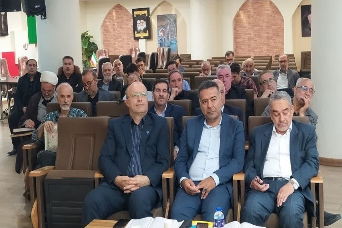 جلسه تفسیر قرآن ویژه مدیران اجرایی آذربایجان‌شرقی