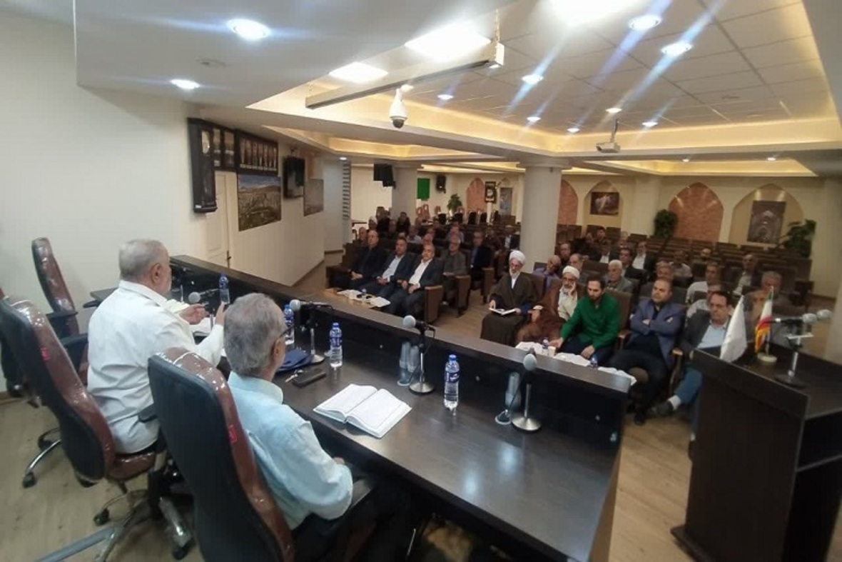 جلسه تفسیر قرآن ویژه مدیران اجرایی آذربایجان‌شرقی