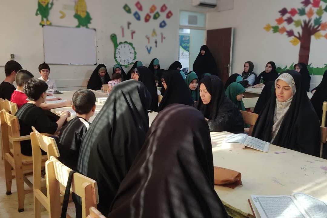 اهدای ثواب ختم قرآن به خیرانحضور کاروان کانون مهد قرآن الزهرا(س) در پیاده‌روی اربعین + فیلم