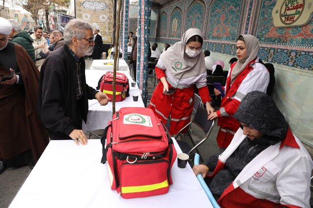 مردم در برابر فشار و تهدید تسلیم نمی‌شوند